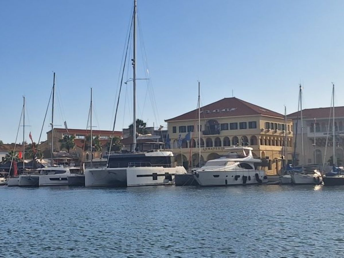 Κυριάκης – Μιχαηλίδου: Στο τραπέζι κοινωνικές πολιτικές και δημογραφικό