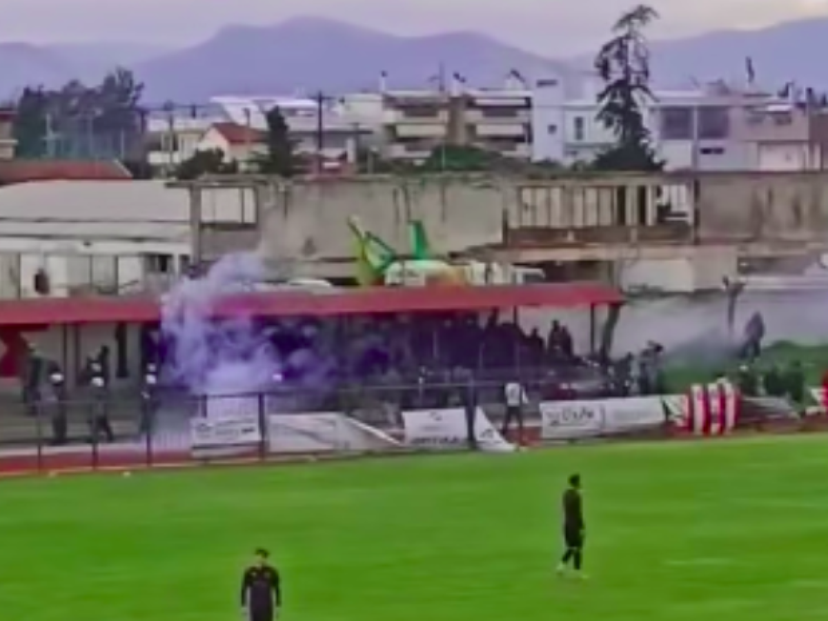 ΚΙΑΤΟ: Αποφεύχθηκαν τα χειρότερα στο γήπεδο του ΠΕΛΟΠΑ! -…Και τι δεν έγινε στο συγκεκριμένο αγώνα! -Ερωτηματικά από την πτώση των κιγκλιδωμάτων!!!