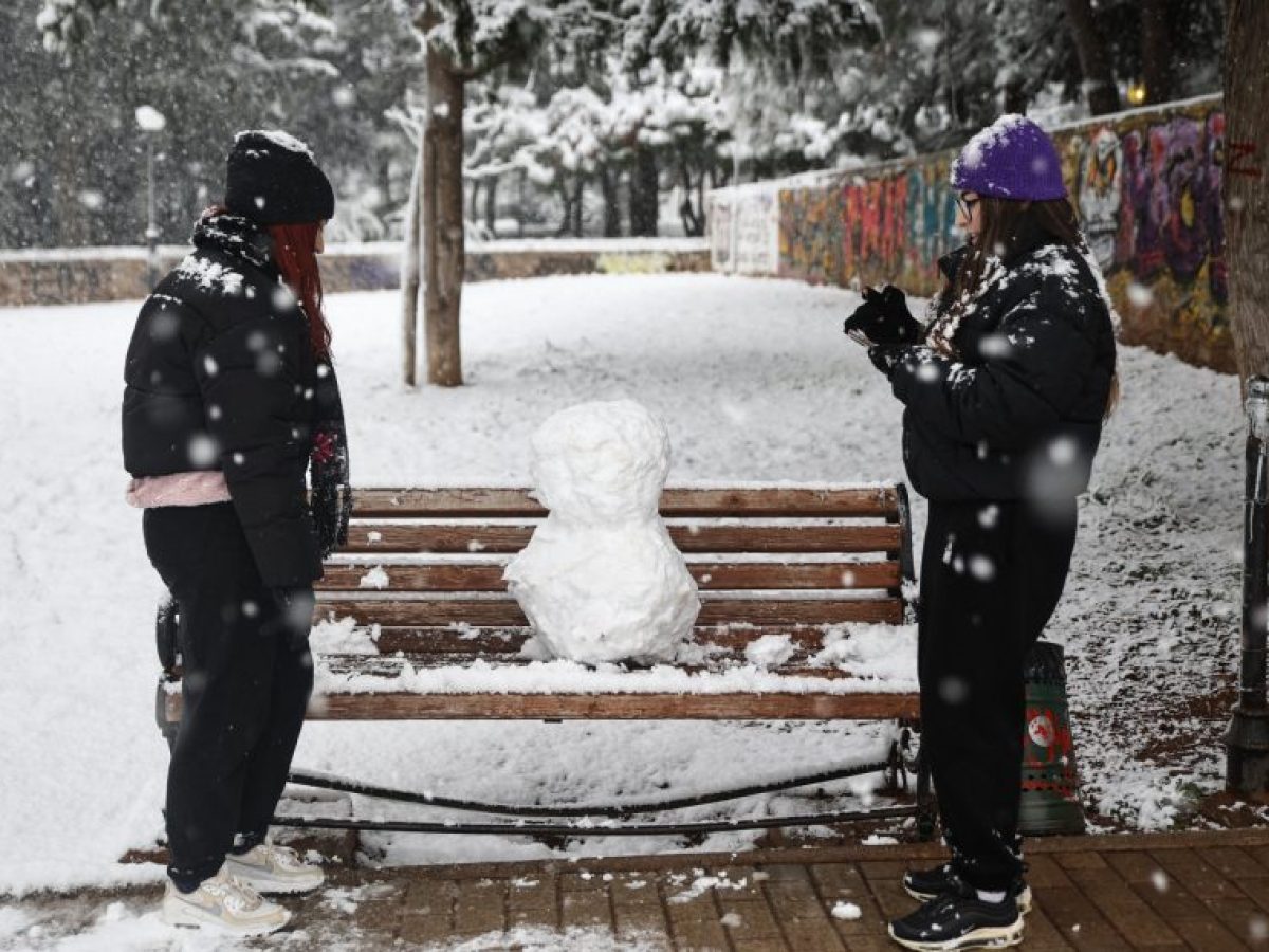 Κολυδάς: Επιμένει ο χιονιάς – Σφοδρές καταιγίδες από Τετάρτη και κακοκαιρία διαρκείας