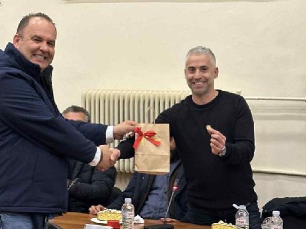 Κοπή Πρωτοχρονιάτικης Πίτας Δημοτικού Συμβουλίου Γορτυνίας | Το φλουρί βρήκε ο Δημήτρης Τσέκας! (εικόνες)