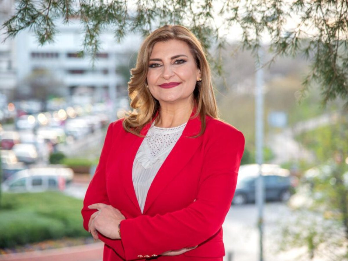 Κοπή πρωτοχρονιάτικης πίτας της Ε. Λιακούλη στη Λάρισα, παρουσία του Κώστα Σκανδαλίδη