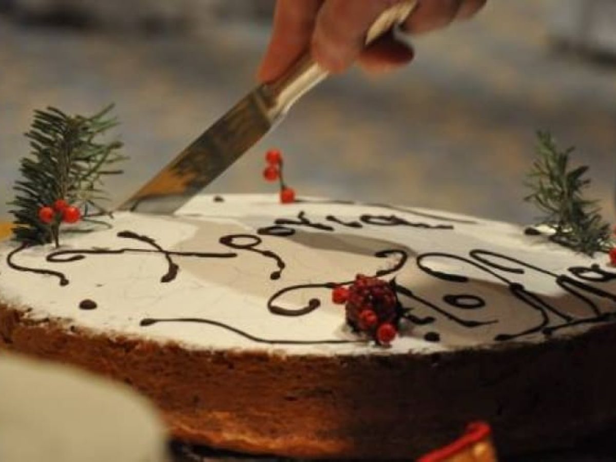 Κόβει πίτα η Πυροσβεστική Υπηρεσία Ρόδου