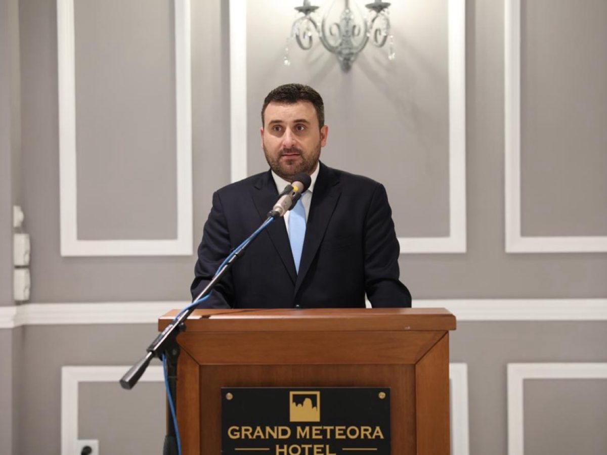 Λ. Αβραμόπουλος από την κοπή πρωτοχρονιάτικης πίτας της «Δύναμης Ευθύνης»: Με όλους εσάς δίπλα μου, το 2028 θα είμαστε και πάλι παρόντες