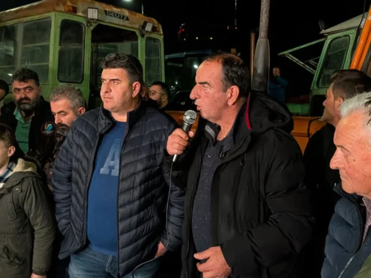 Λάρισα: Κλείνουν τα Τέμπη αύριο οι αγρότες με τρακτέρ στις σήραγγες: “Μπλακ άουτ στη χώρα, κλιμακώνουμε”