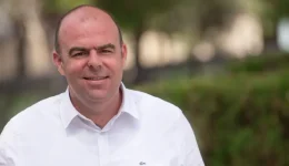lefteris-kosmopoulos-to-trito-doro