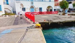 leros-sinagermos-sto-limani-tis
