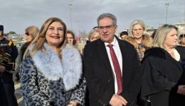liakouli-to-fos-ton-theofanion