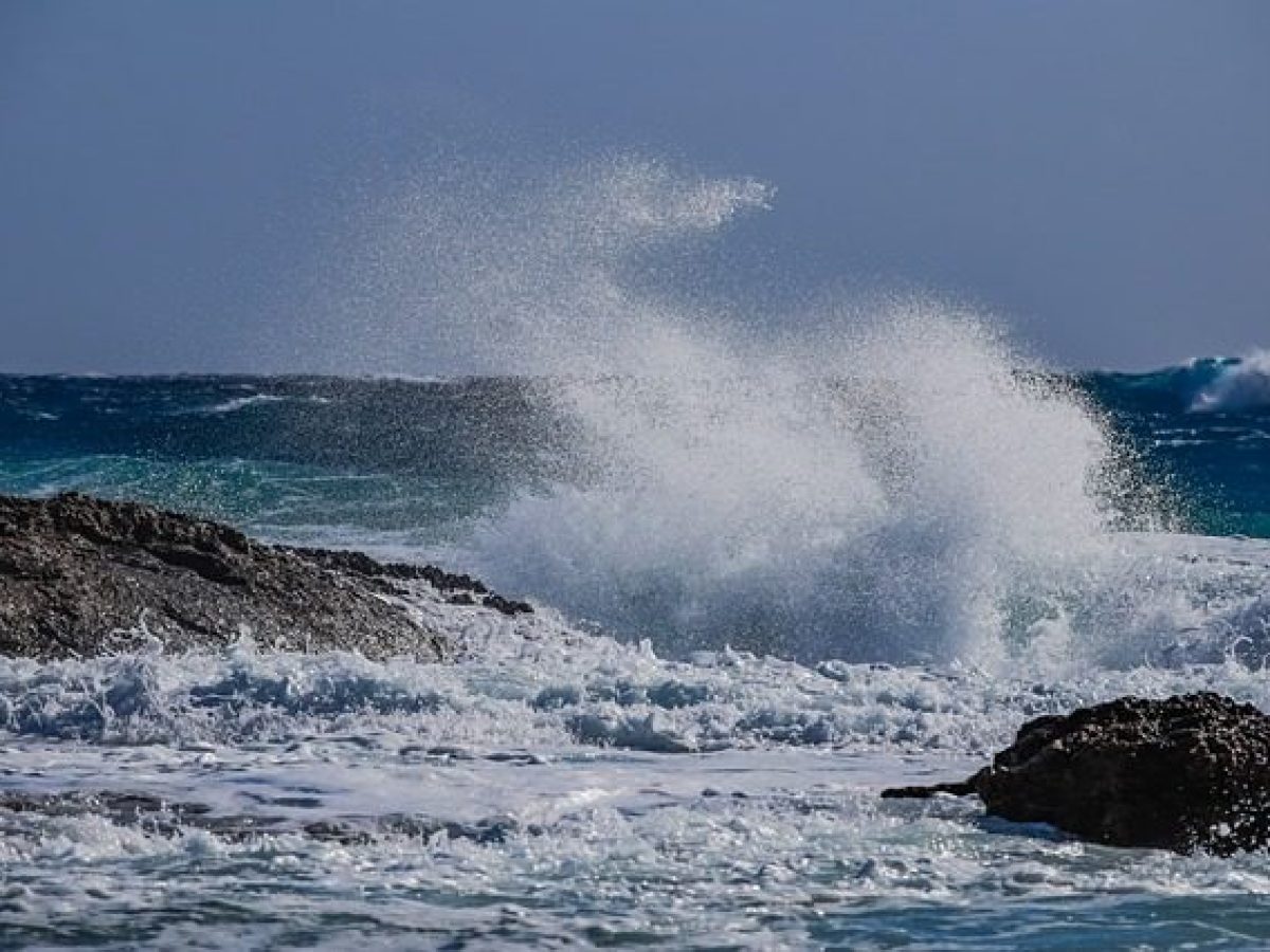 Λιμεναρχείο Μήλου : Έκτακτα μέτρα λόγω έντονων καιρικών φαινομένων