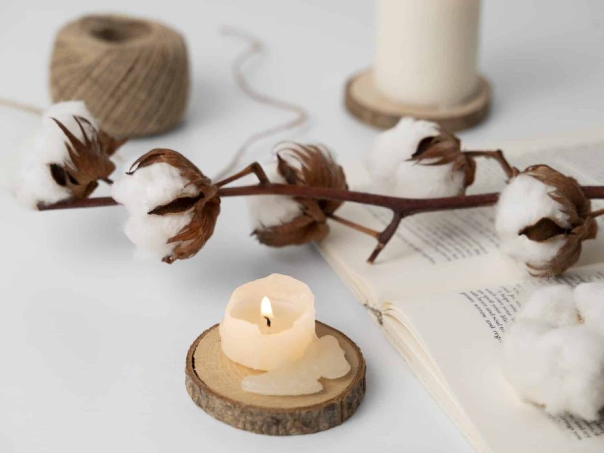 Λιωμένο κερί: Το απλό κόλπο για να το αφαιρέσετε με ασφάλεια από ευαίσθητες επιφάνειες στο σπίτι