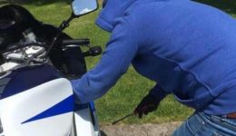 loutrΑki-vrikan-ton-klefti-motosikletas