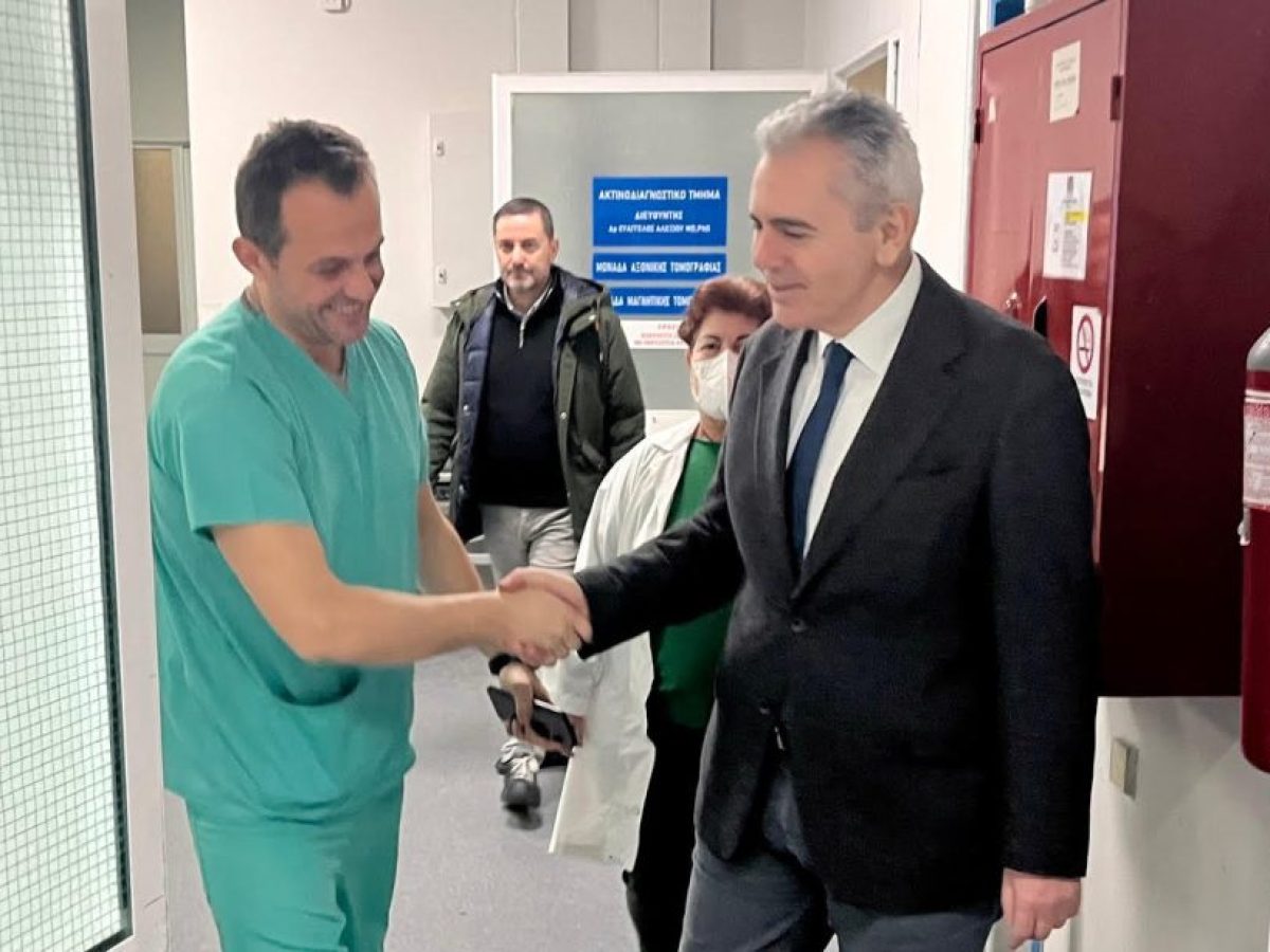 Μ. Χαρακόπουλος στο ΓΝΛ: Με τους ανθρώπους που ξαγρυπνούν για την υγεία μας (ΦΩΤΟ)