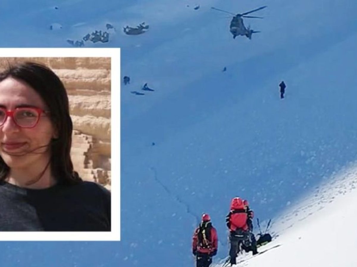 «Μάνα, θα βάλω τη σημαία επάνω και ας πεθάνω»: Ραγίζουν καρδιές τα λόγια της μητέρας της Θεοδώρας