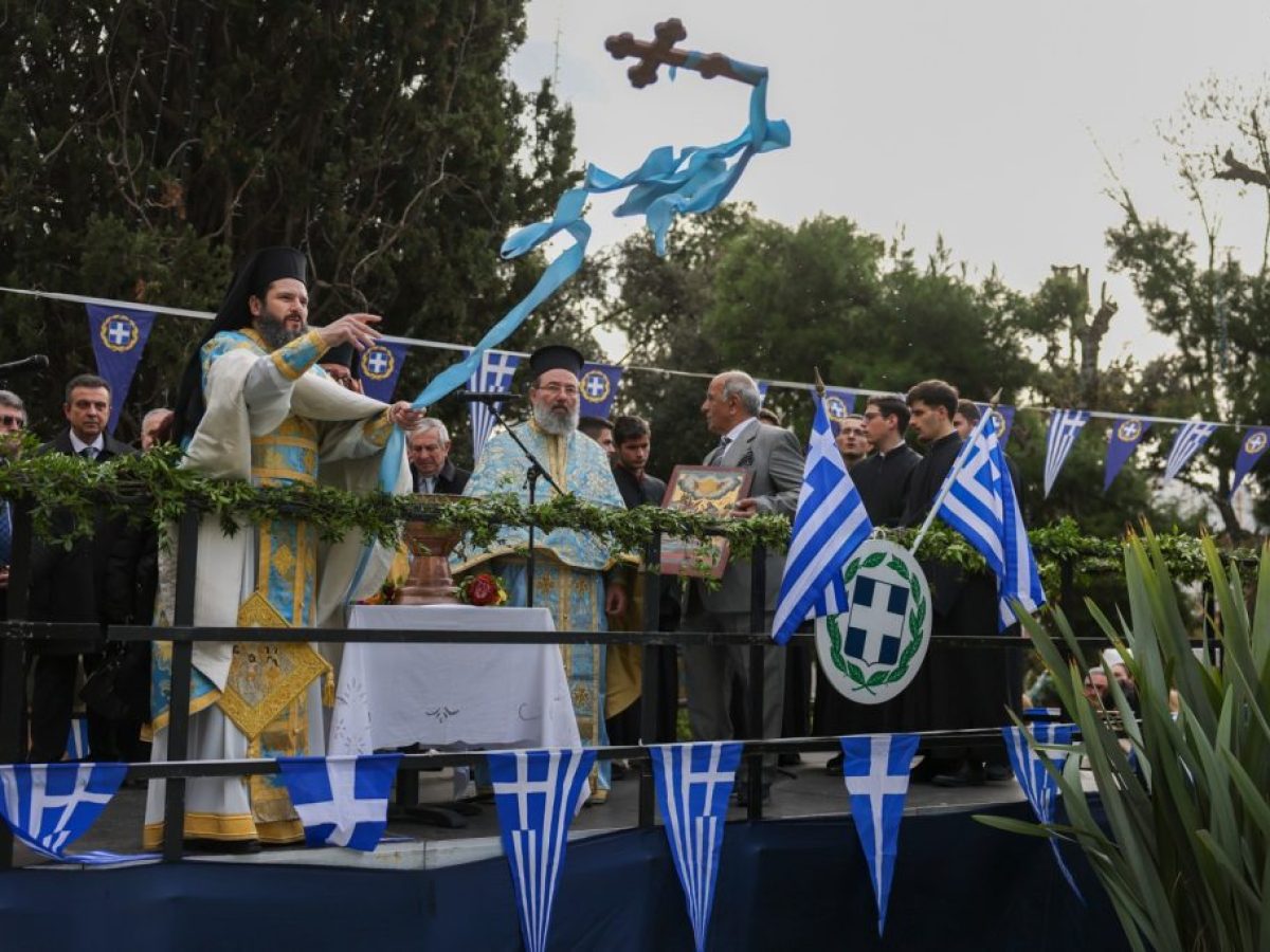 Μαρούσι: Με πλήθος πιστών ο εορτασμός των Θεοφανίων