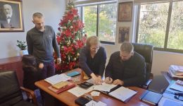 me-enan-neo-monimo-ipallilo