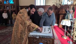 me-katanixi-egine-i-litourgia