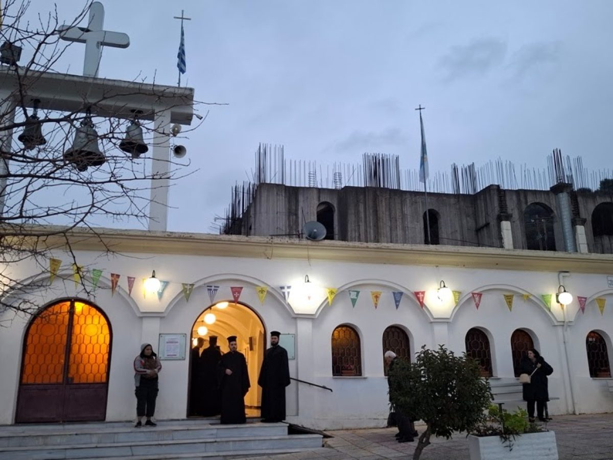 Με κατάνυξη εορτάστηκε η μνήμη του Αγίου Γρηγορίου στον ομώνυμο Ιερό Ναό στο Αγρίνιο