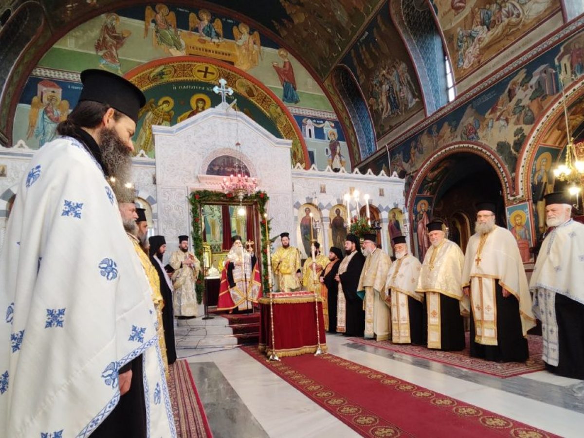 Με λαμπρότητα η Δοξολογία της Πρωτοχρονιάς στον Καθεδρικό Ι. Ναό Αποστόλου Παύλου Κορίνθου