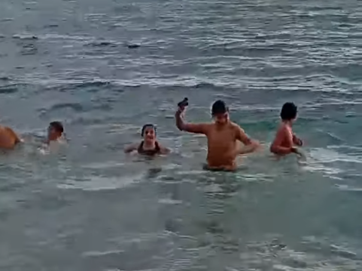 Με λαμπρότητα τελέστηκε ο Αγιασμός των Υδάτων στο Καλαμάκι Κορινθίας  (video)