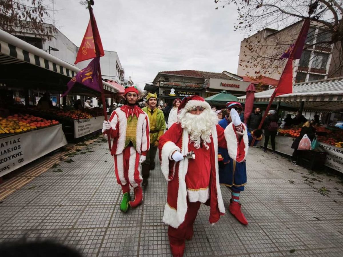 Με μουσική και Ξωτικά υποδέχονται την Πρωτοχρονιά στα Τρίκαλα
