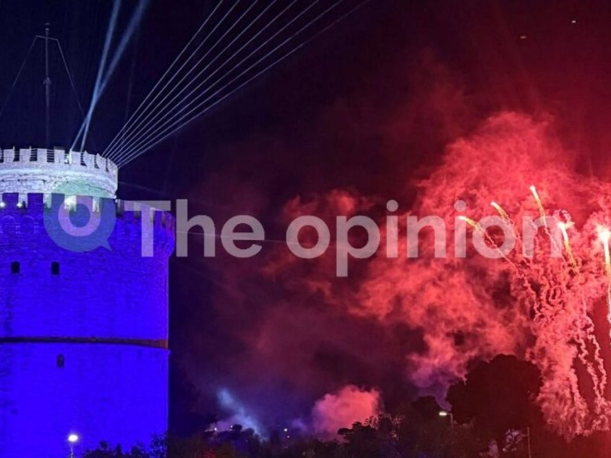 Με Σαββόπουλο υποδέχθηκε το 2026 η Θεσσαλονίκη (ΦΩΤΟ-VIDEO)