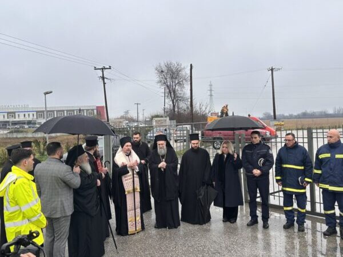 Με σεβασμό και σιωπή στον τόπο της τραγωδίας