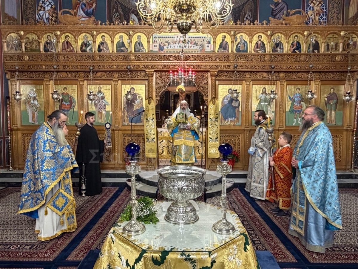 Με την καθιερωμένη Λαμπρότητα τα Θεοφάνεια στην Καλαμπάκα