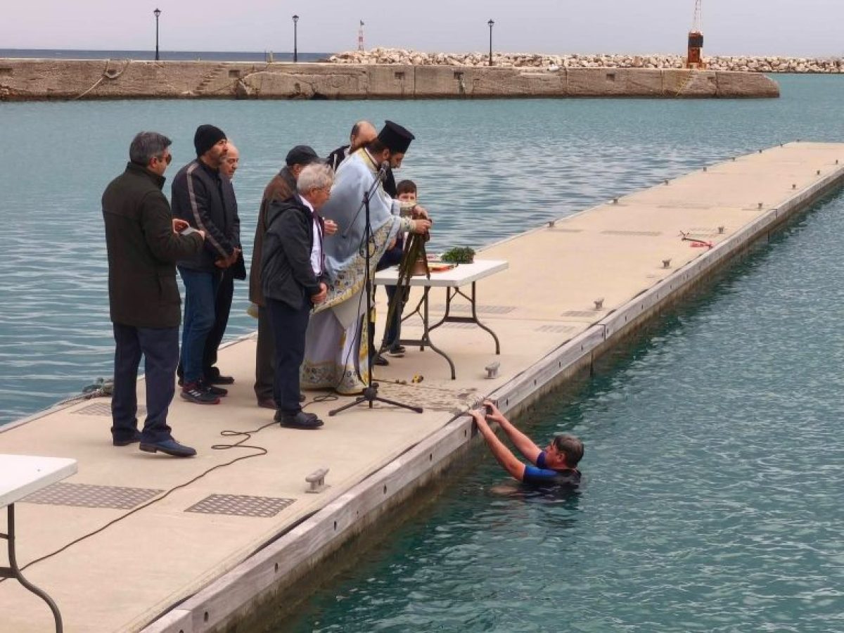 Με βαθιά κατάνυξη ο εορτασμός των Θεοφανείων στον Πόρο Κεφαλονιάς