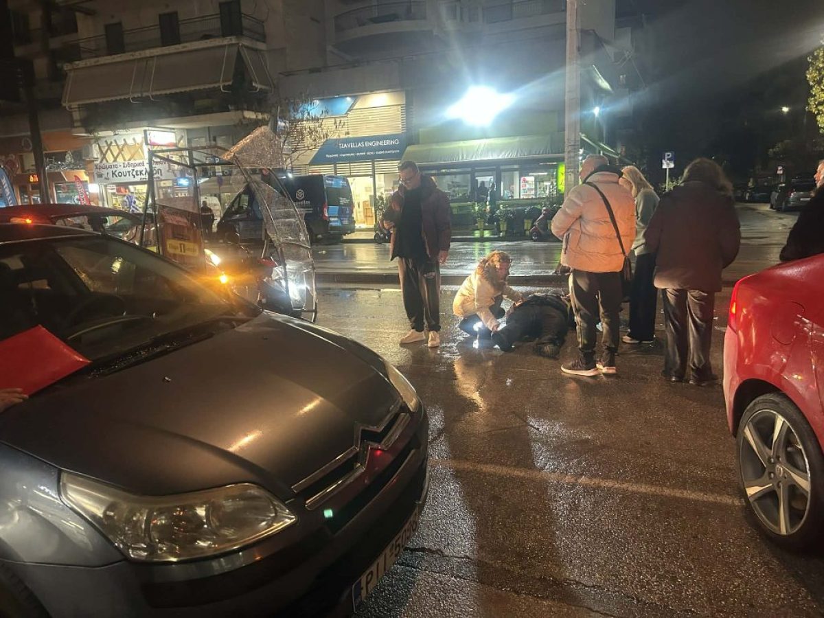 Μεγάλη αναστάτωση σε Τροχαίο στην Λάρισα: Τραυματίστηκε ντελιβεράς – Συγκρούστηκε με αυτοκίνητο στην Ηρώων Πολυτεχνείου – ΦΩΤΟ