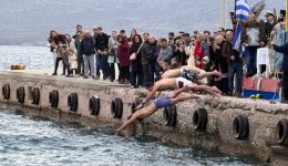 megaloprepis-eortasmos-ton-theofanion-sti