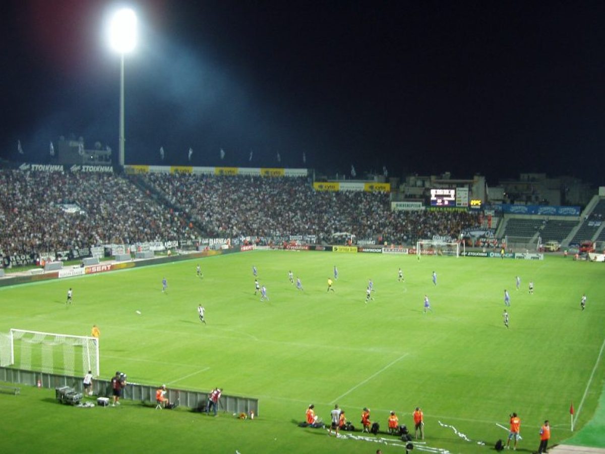 Μεσίστιες οι σημαίες στο γήπεδο της Τούμπας για την τραγωδία στη Ρουμανία