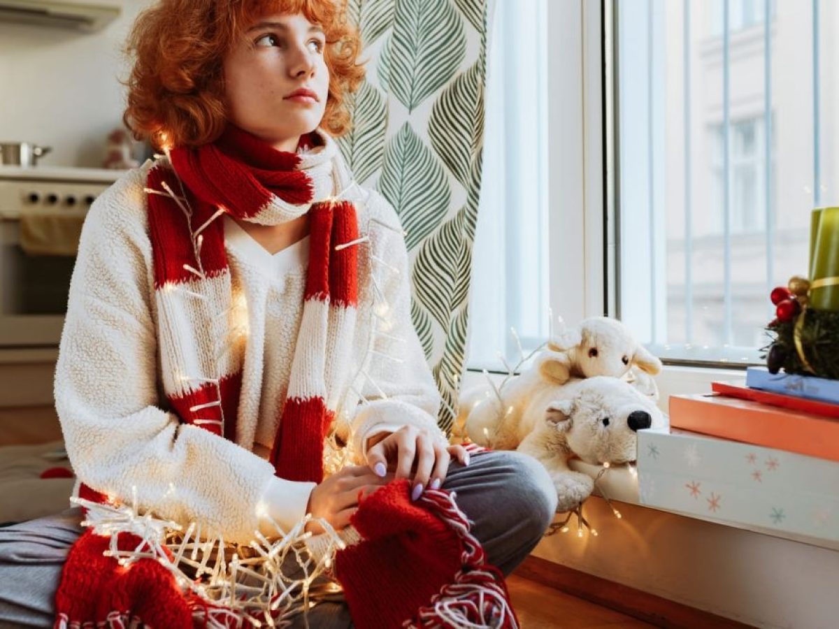 Μετά τα Χριστούγεννα το σπίτι μοιάζει άδειο; 5 απλές κινήσεις για χειμερινή διακόσμηση γεμάτη θαλπωρή