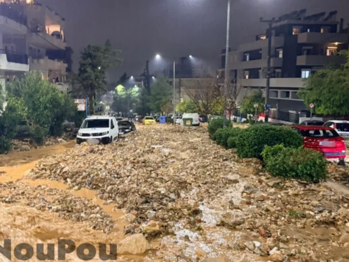 &Mu;ί&alpha; &nu;&epsilon;&kappa;&rho;ή &kappa;&alpha;&iota; &epsilon;&iota;&kappa;ό&nu;&epsilon;&sigmaf; &Alpha;&pi;&omicron;&kappa;ά&lambda;&upsilon;&psi;&eta;&sigmaf; &sigma;&tau;&eta; &Gamma;&lambda;&upsilon;&phi;ά&delta;&alpha;