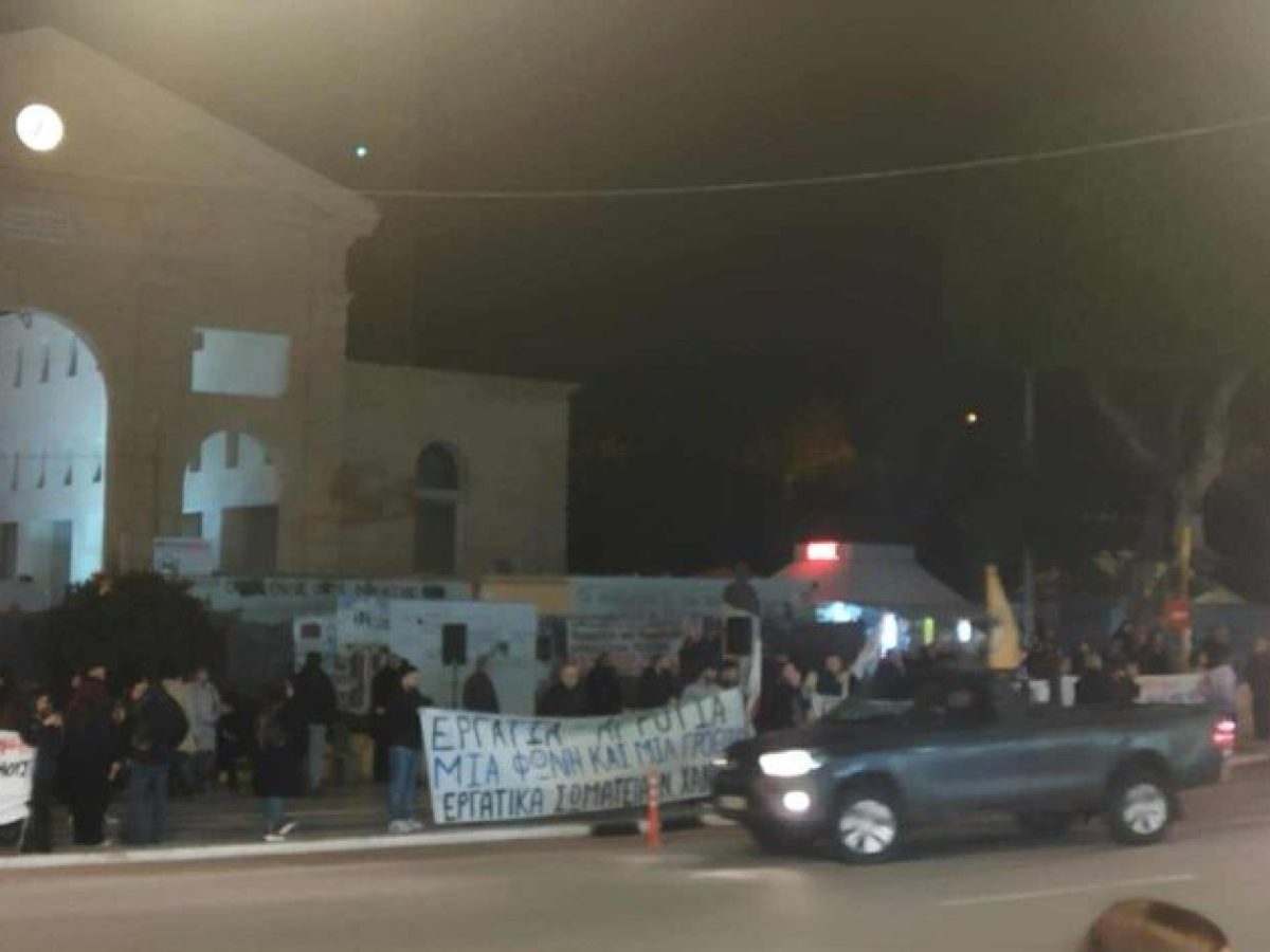 Μηχανοκίνητη πορεία και συγκέντρωση διαμαρτυρίας στην Πλατεία Δημοτικής Αγοράς πραγματοποίησαν αγροτοκτηνοτρόφοι