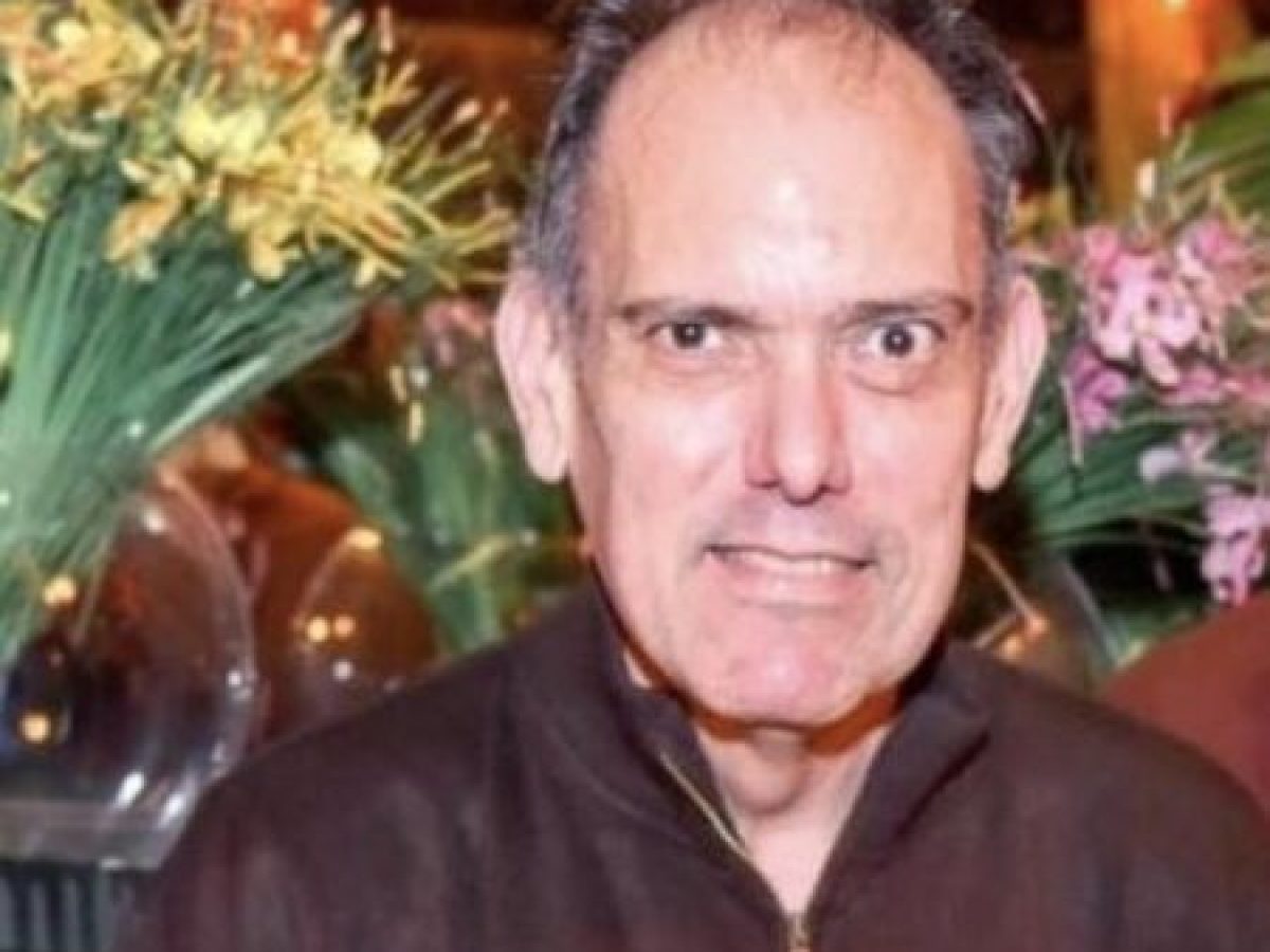 Μήπως  θα πρέπει  να φύγουν  οι λαϊκές  από το κέντρο;