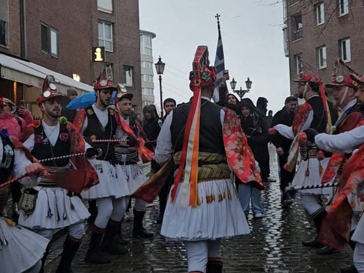 Μωμόγεροι στο χιόνι: Όταν ο Πόντος χορεύει στην καρδιά του Ντίσελντορφ