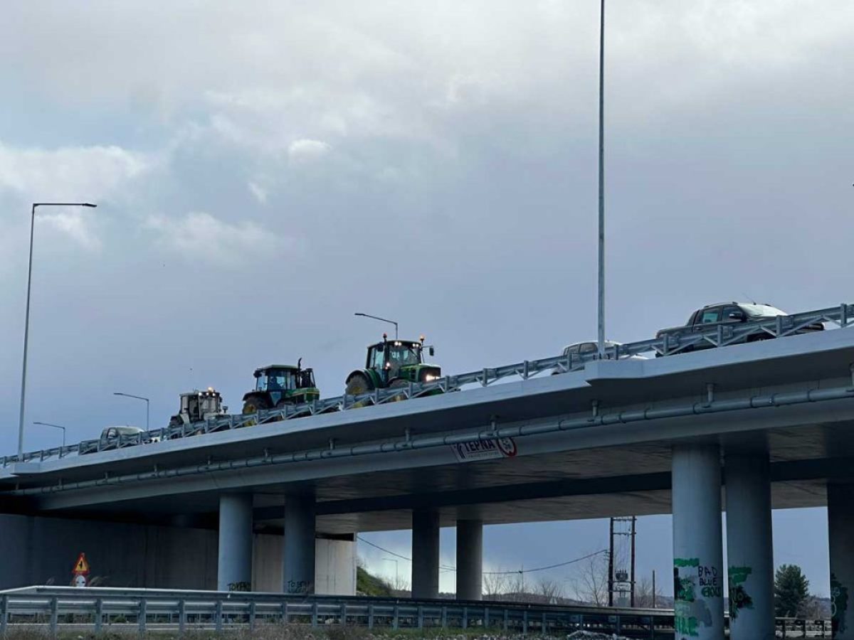 Μουργκάνι Τρικάλων: Ελεύθερα τα Ι.Χ., μπλόκο στα φορτηγά