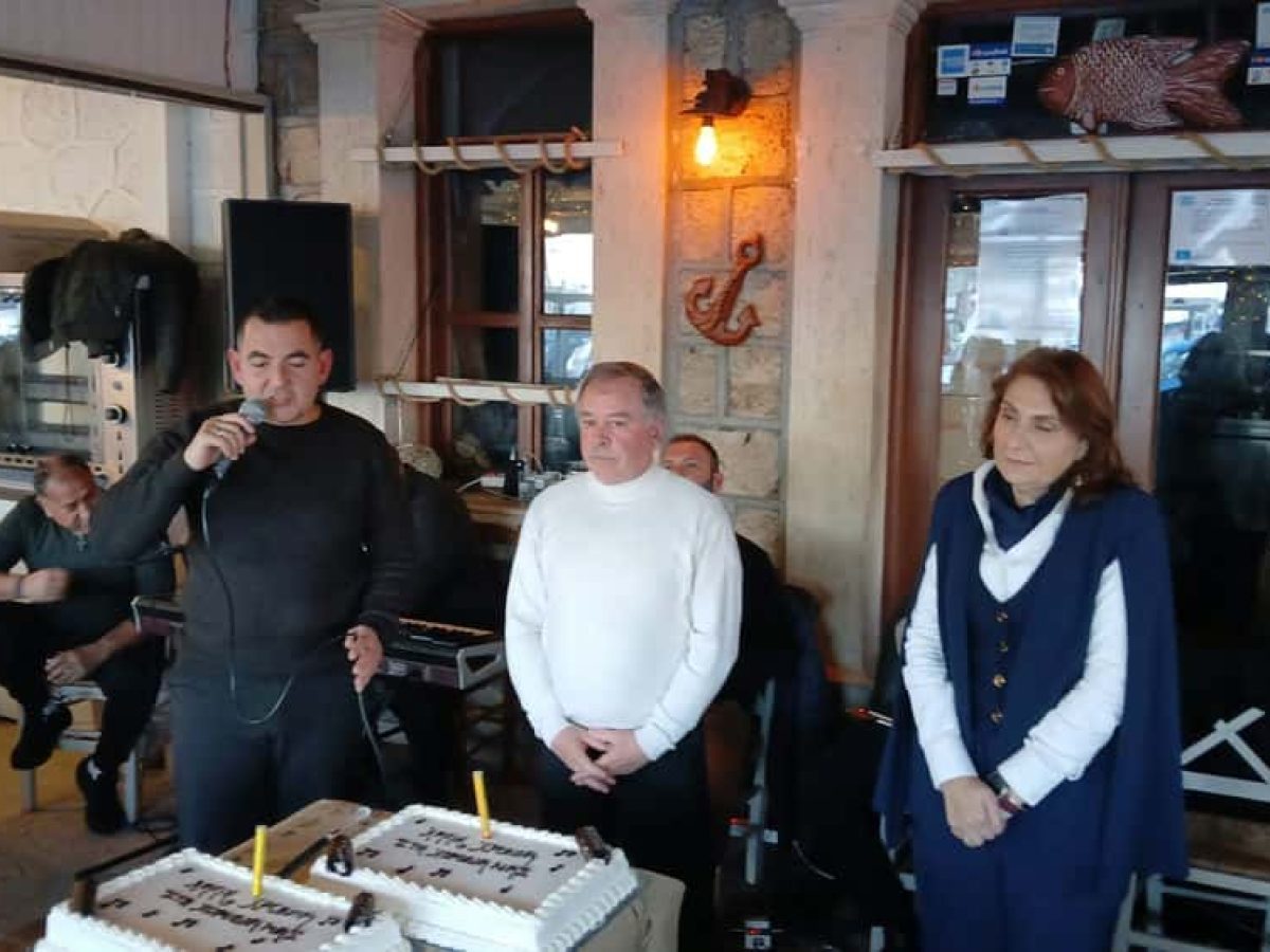 Μουσική, τραγούδια, χορός και ευχές στην κοπή πίτας της Δημοτικής Χορωδίας Καλύμνου (video)