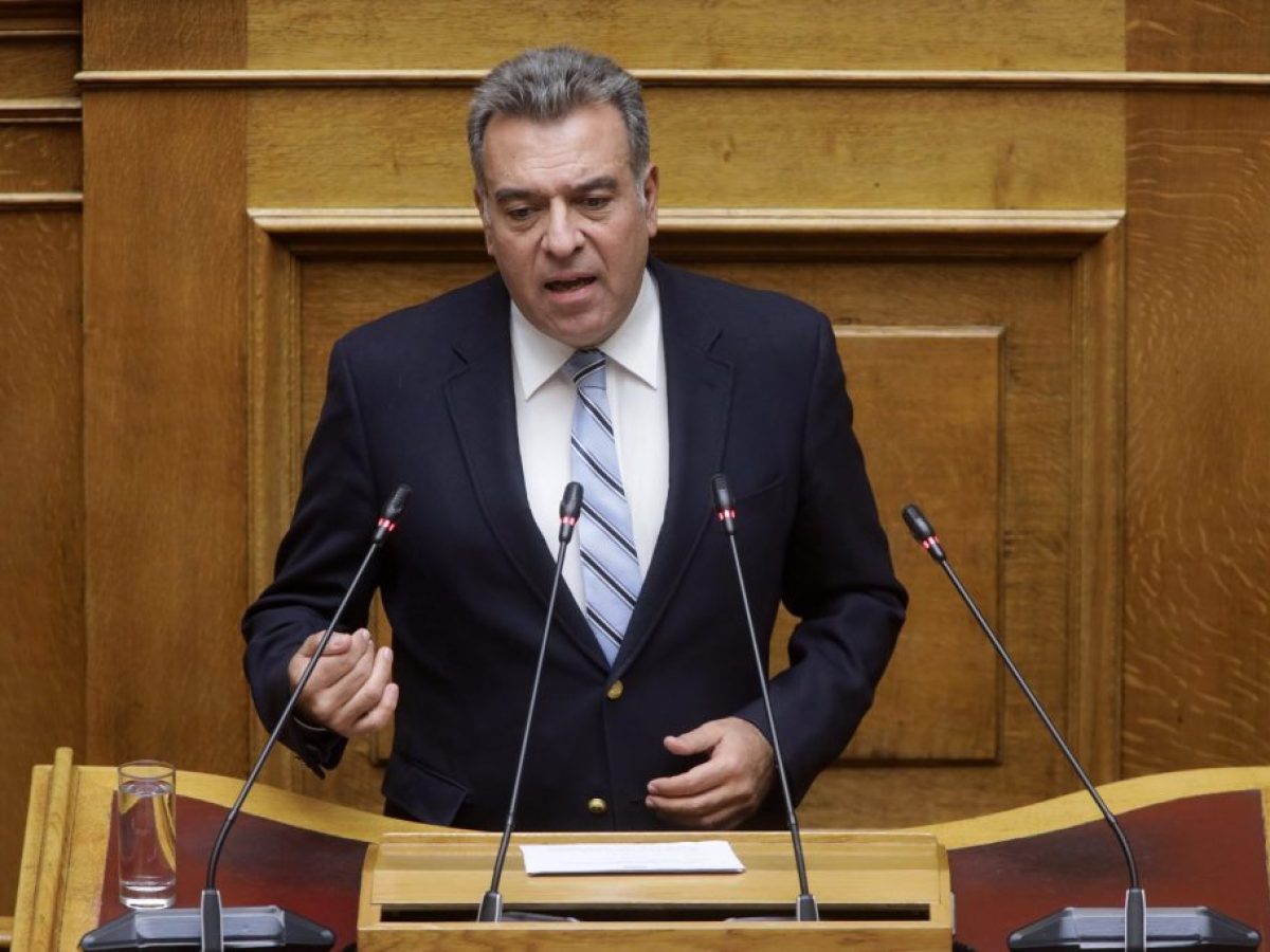 ΜΑΝΟΣ ΚΟΝΣΟΛΑΣ: «Ανανέωση του προγράμματος ΄΄Κινούμαι Ηλεκτρικά΄΄ και διεύρυνση των κινήτρων για την αγορά ηλεκτρικών αυτοκινήτων και ταξί»