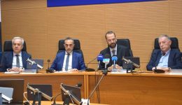 n.farmakis-stirixi-tis-kardias-tis