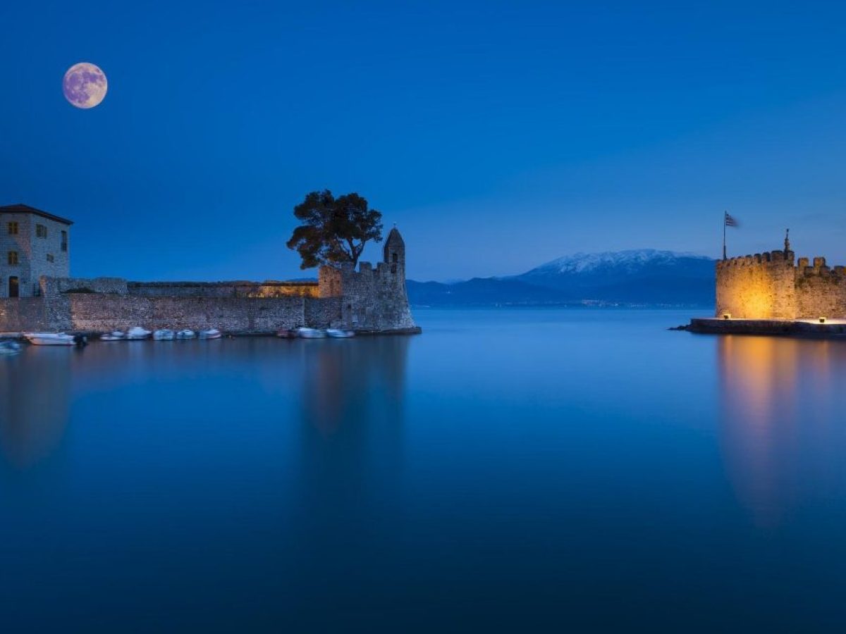 Ναυπακτος: Περίεργο περιστατικό στην οδό Φαρμάκη – Αυτοκίνητο πλησίασε δύο ανήλικους