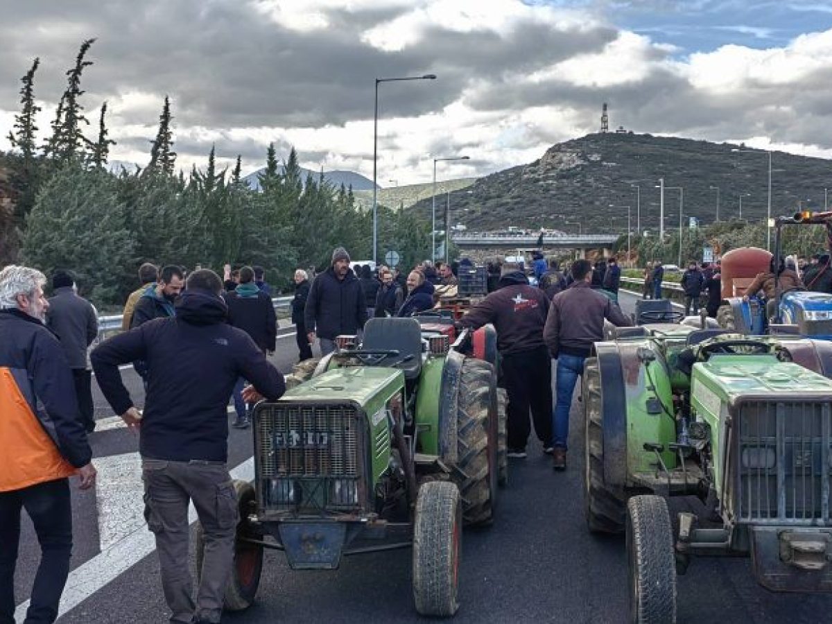 «Ναι» της κυβέρνησης στις δύο συναντήσεις με τα αγροτικά μπλόκα