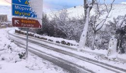 nea-chionoptosi-sti-limno-ta