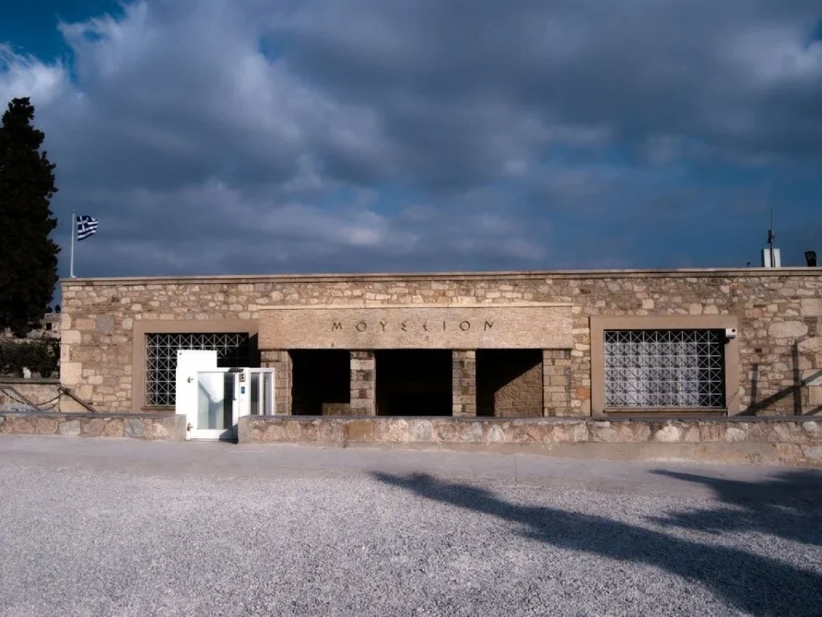 Νέα εποχή για τον Ιερό Βράχο, επαναλειτουργεί το Παλαιό Μουσείο της Ακρόπολης με άγνωστα μνημεία και διαδρομές