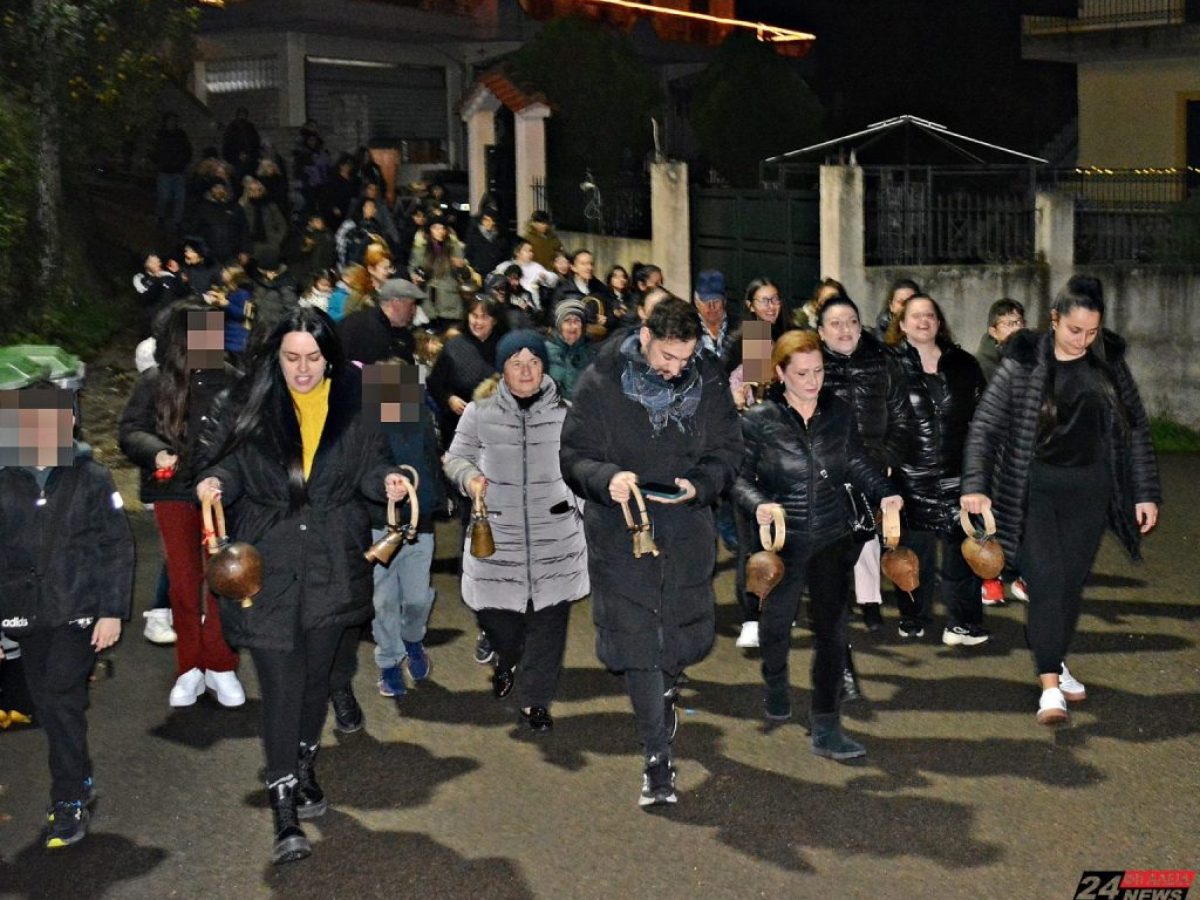Νέα Φιγαλεία : Το έθιμο τηρήθηκε και οι καλικάντζαροι εκδιώχθηκαν