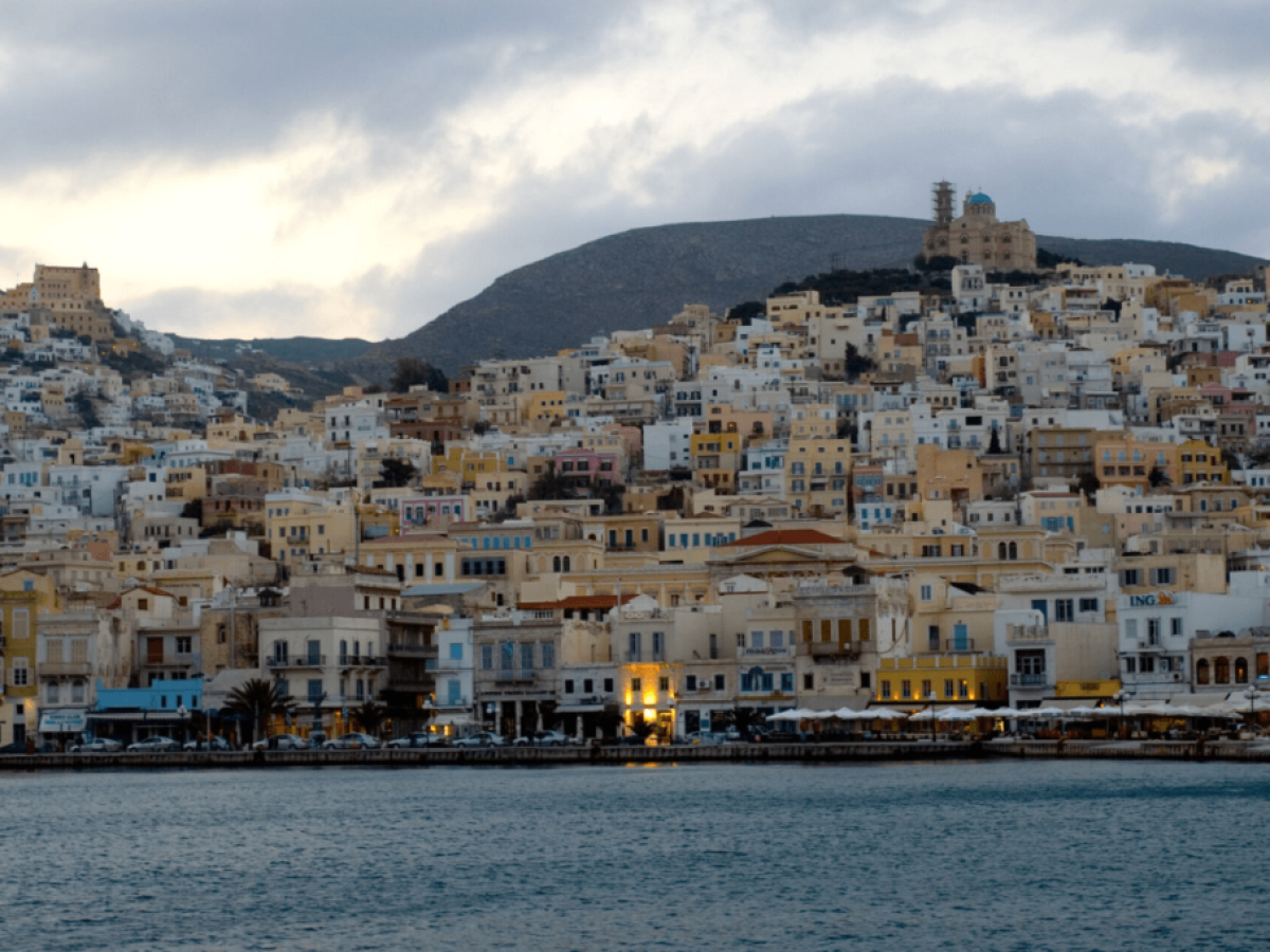 Νέα ξενοδοχεία 4 αστέρων σε Σύρο και Μύκονο