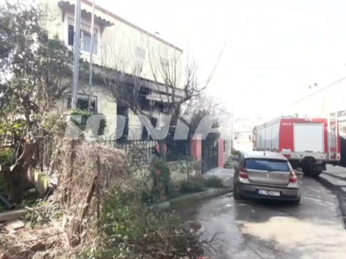 Νεκρός 75χρονος μετά από έκρηξη και φωτιά στο σπίτι του στην Πάτρα