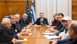 nikitiadis-o-thesmos-ton-laikon-1