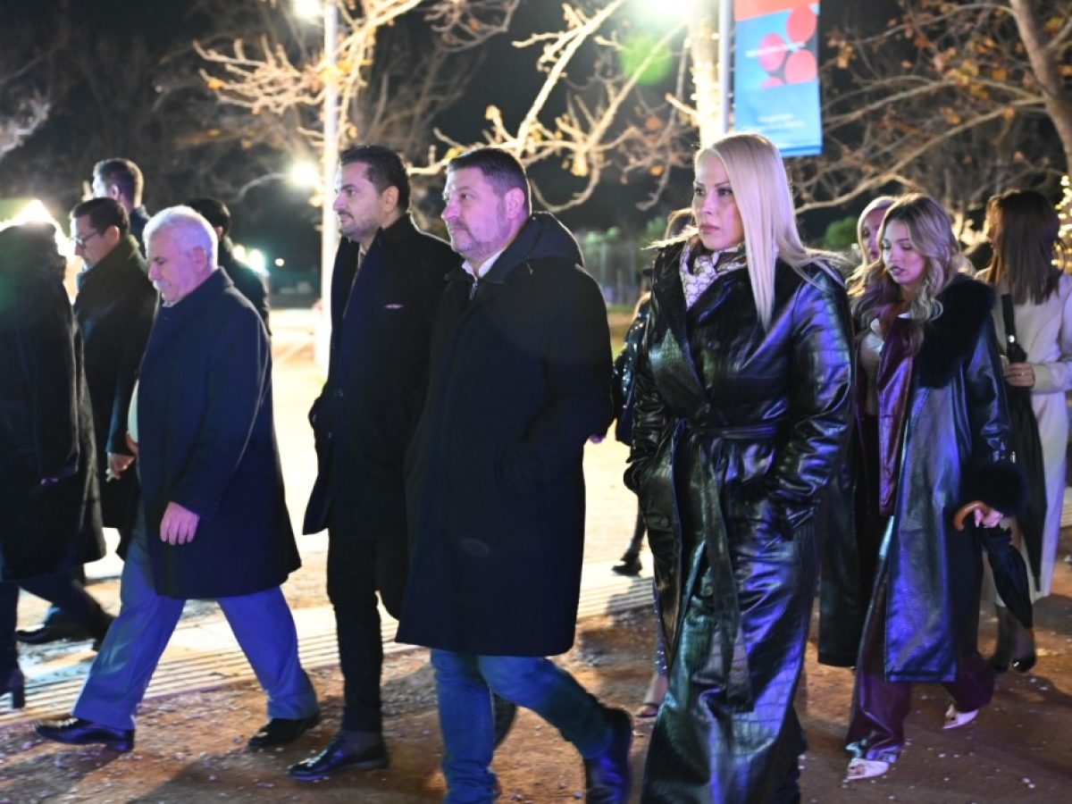 Νίκος Χαρδαλιάς: «Η Αττική μας φωτίστηκε απ’ άκρη σ΄ άκρη για να υποδεχθεί το 2026 με ένα μοναδικό υπερθέαμα»