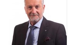 nikos-kantarzis-paremvasi-sto-plesio