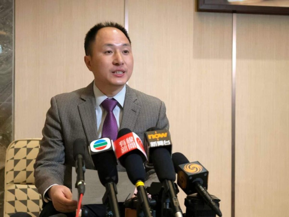 Ο Χε Τζιανκούι επιστρέφει στο προσκήνιο: από την καταδίκη στο «γκρίζο» πεδίο της κινεζικής βιοτεχνολογίας